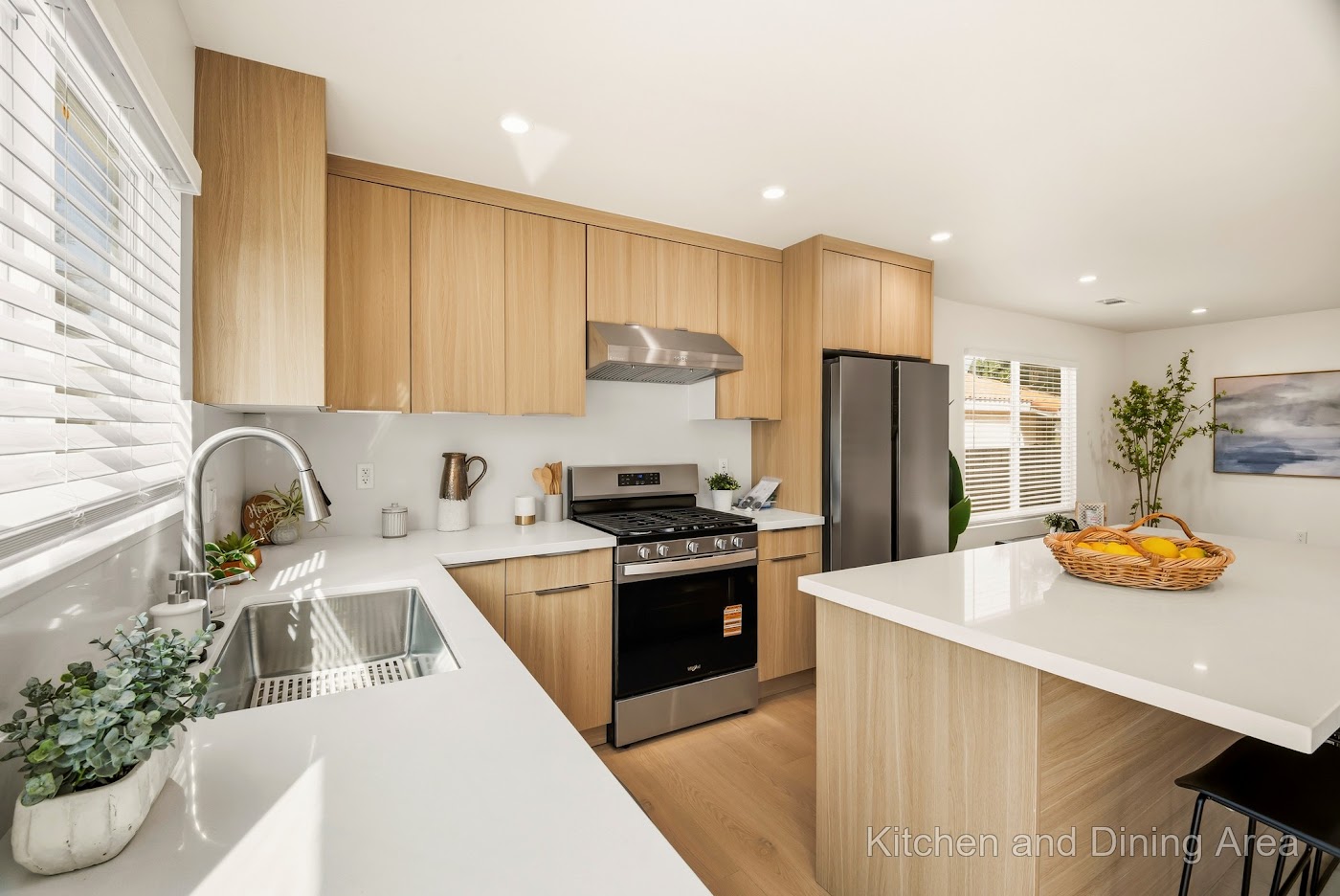 5010 W Maurie