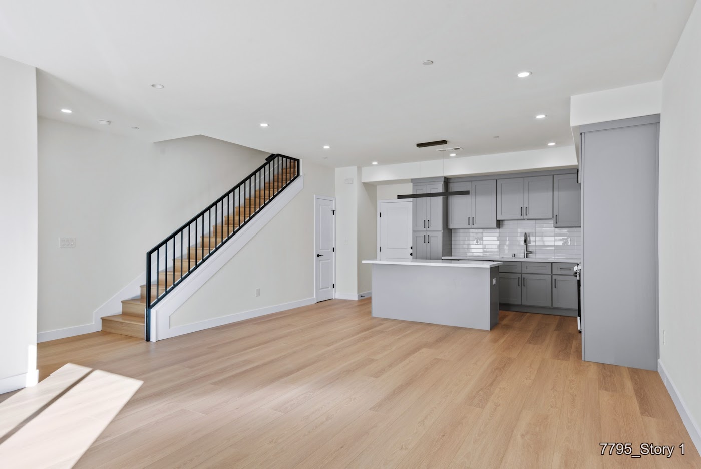 1125 - 7791-7797 _15th_street