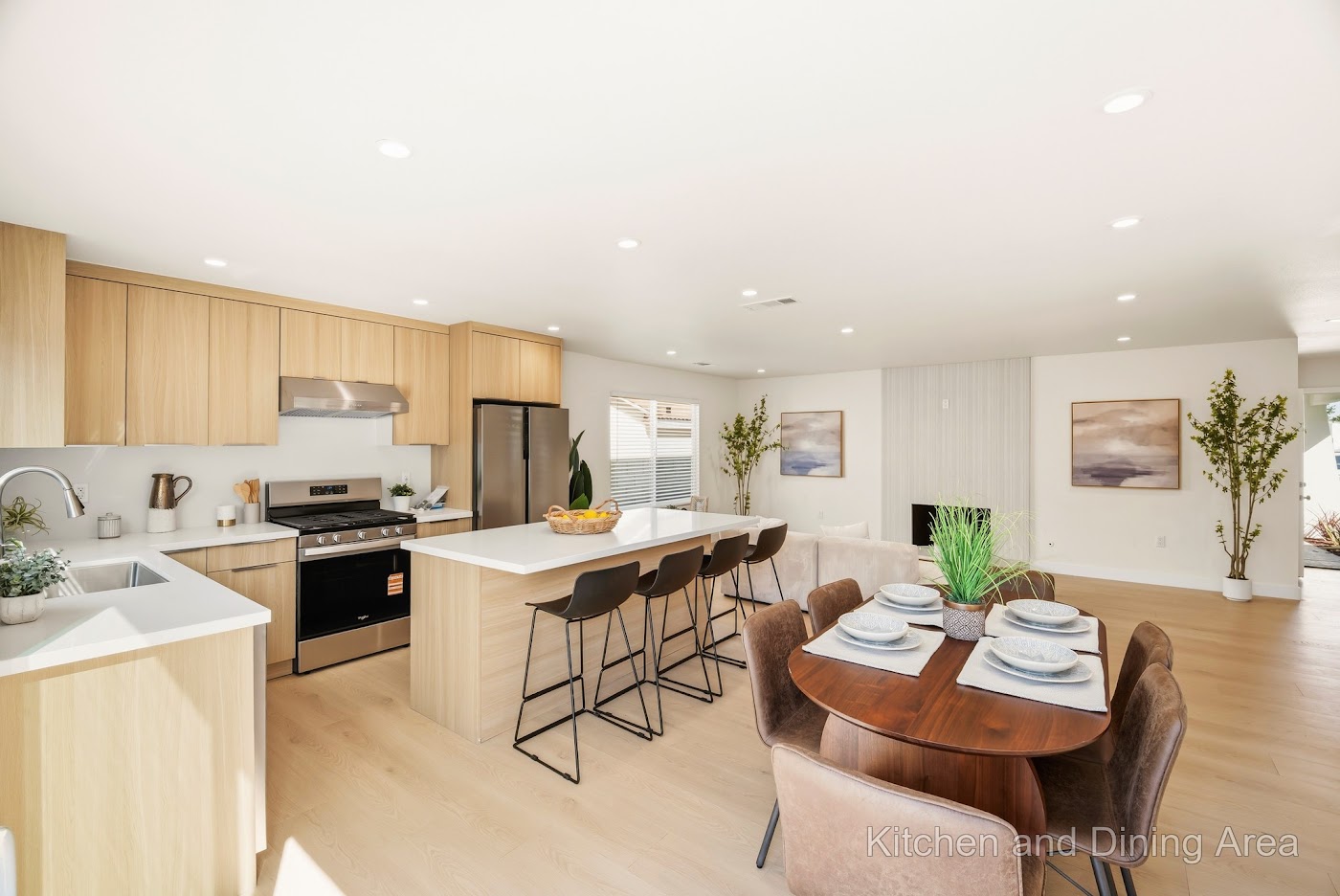 5010 W Maurie