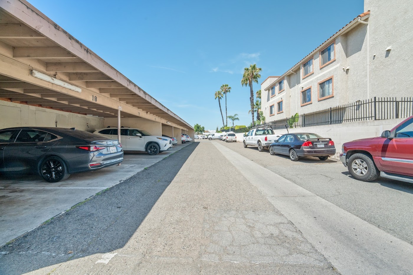 1602 N King
