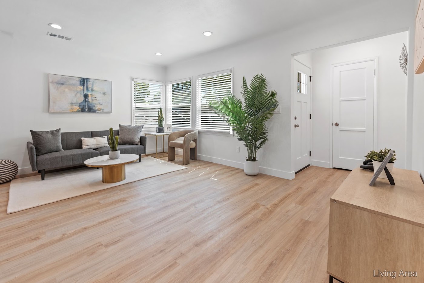 0126-128 S Citrus